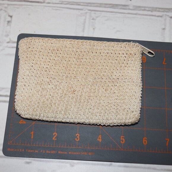 🤎✨ Woven Beige Coin Purse · 4"x6" · Zipper Closure - Picture 2 of 5